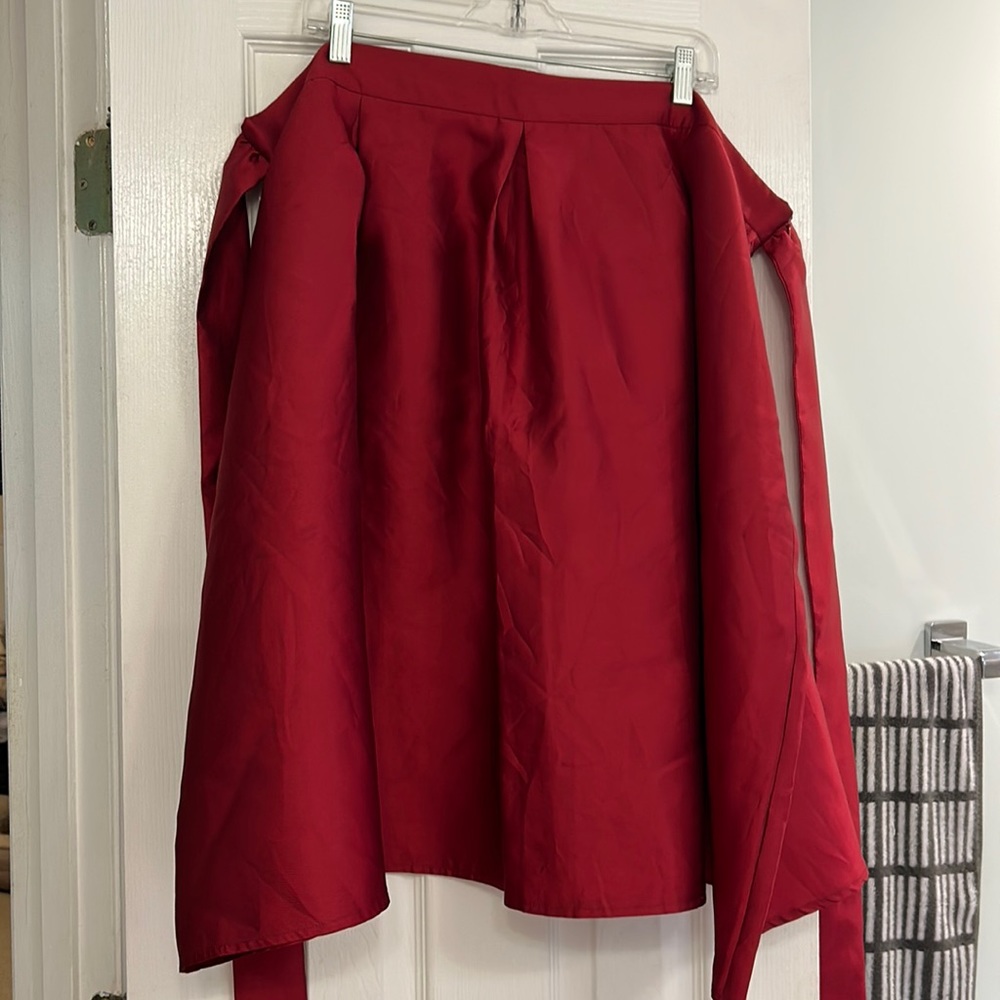 Deep red festive taffeta skirt sz 18